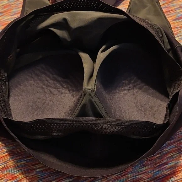 Uniqlo Chocolate Brown Racerback Crop Sports Bra - Picture 7 of 9